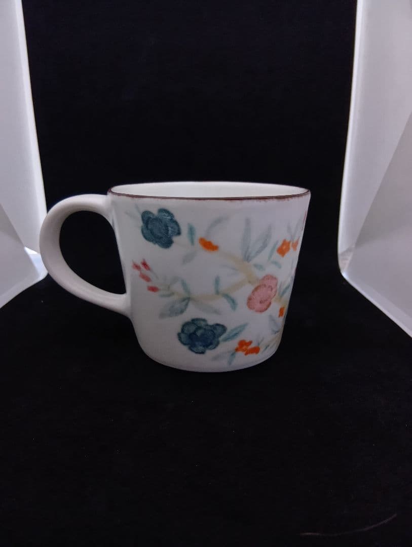 音屋nakagawa中川洋子さん　花柄　うさぎ　食器セット（皿1枚・カップ1個）