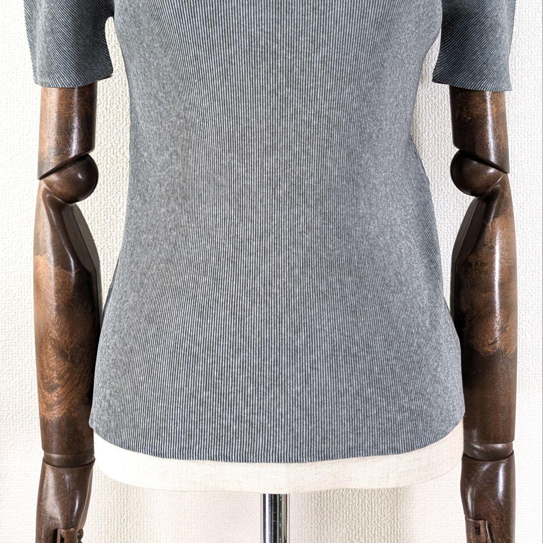 プリーツプリーズ　イッセイミヤケ　モックネック　プリーツ　ブラウス　カットソー