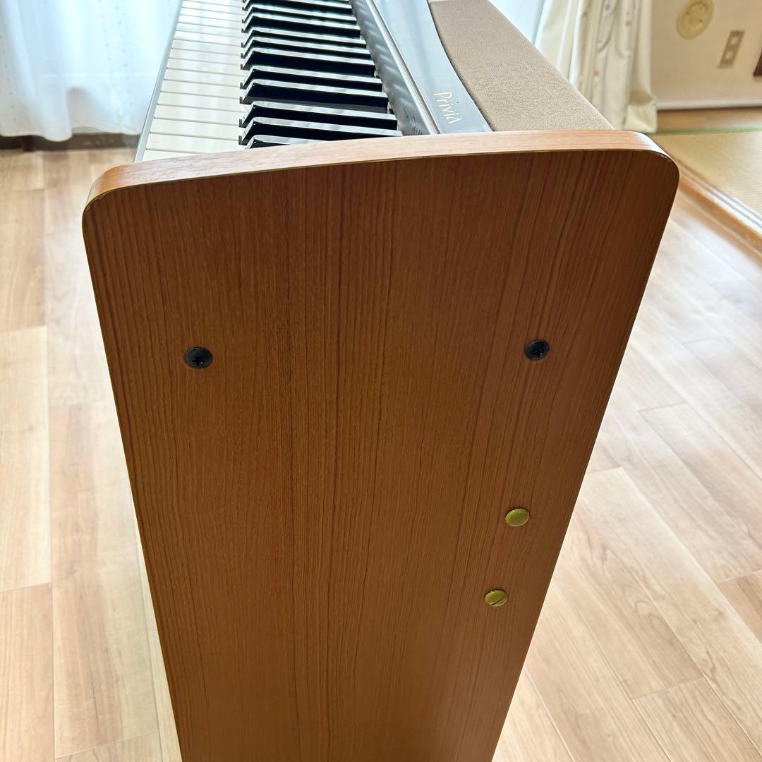 送料込み CASIO 電子ピアノ 88鍵盤 Privia PX-100