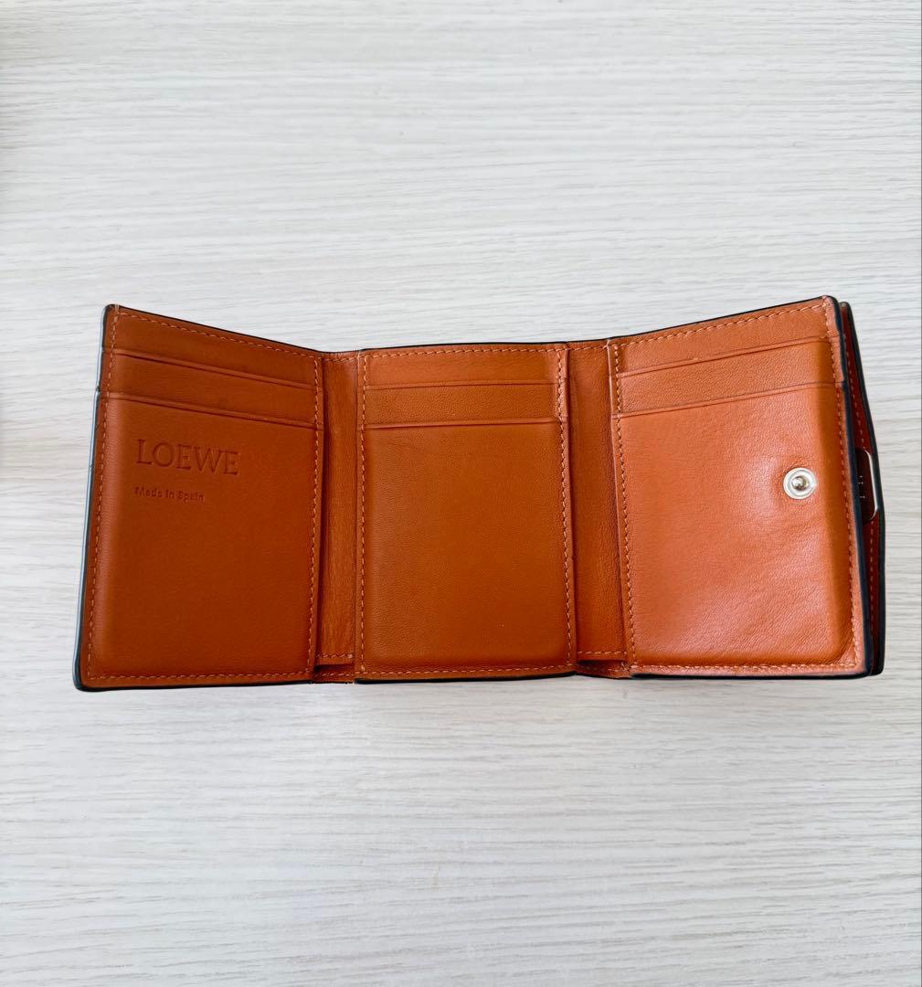 LOEWE ロエベ アナグラム　トライフォールド　6cc ウォレット タン