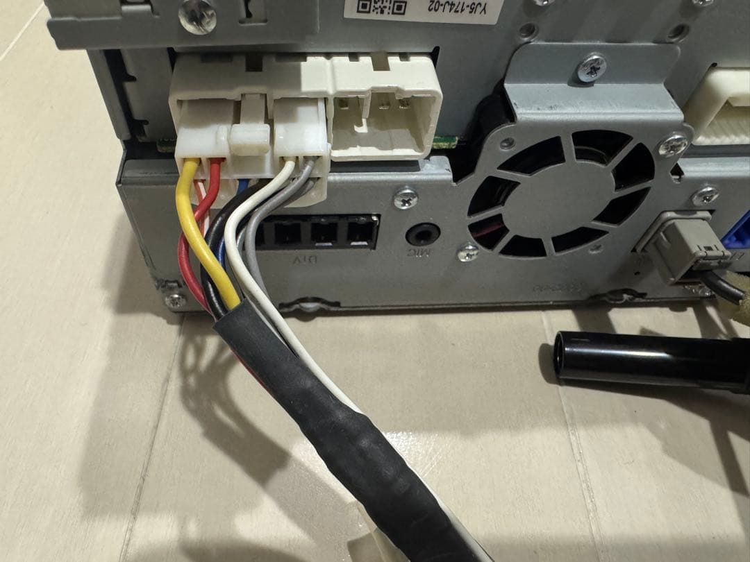 ダイハツ純正ナビ　NMZK-W69D ナビ連動ドラレコ　フリップダウンモニター