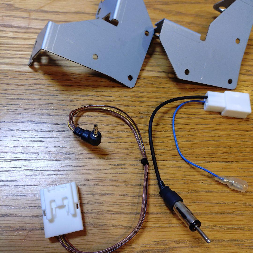 カナック　KLS−Y901D 取付キット　ヴォクシー　ノア　エスクァイア