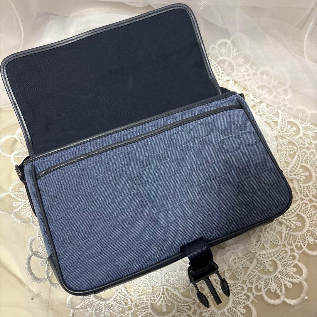 【セール！！】【再掲載】コーチリーグメッセンジャーバッグ シグネチャー