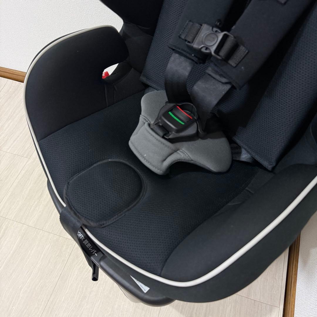美品 Aprica チャイルド&ジュニアシート ISOFIX フォームフィット