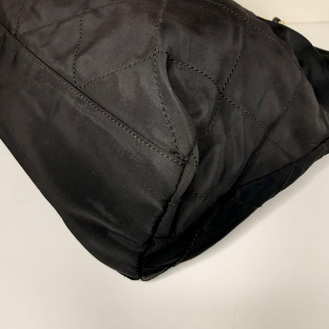 PRADA チェーンショルダーバッグ キルティング ナイロン プレート