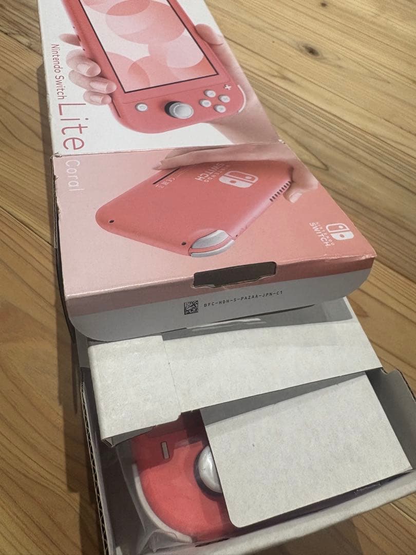 Nintendo Switch Lite コーラル ピンク 本体 充電器付き
