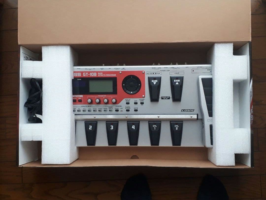 BOSS GT10B ベースマルチエフェクター