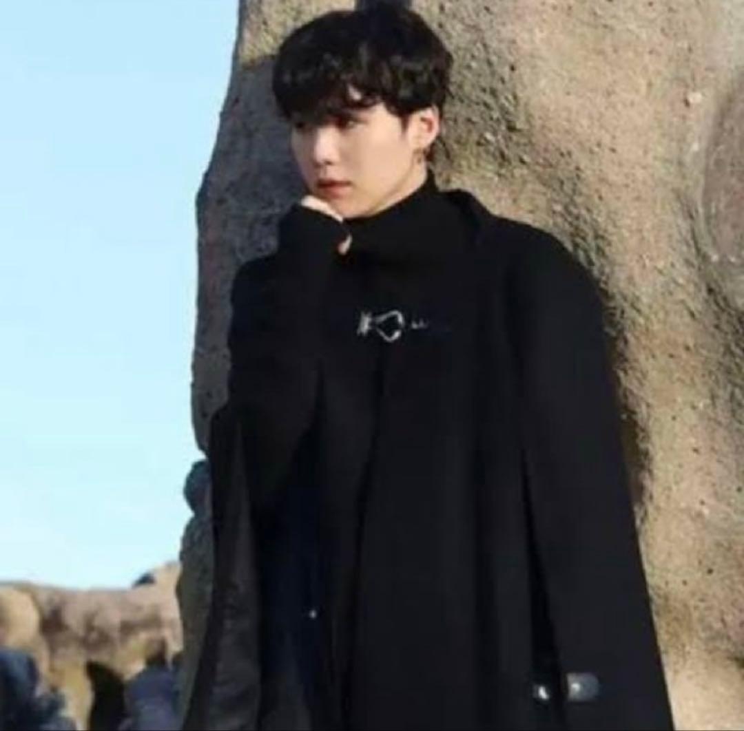 【くまさん専用】美品ZARAバックル付きポンチョコートBTS SUGAユンギ着用