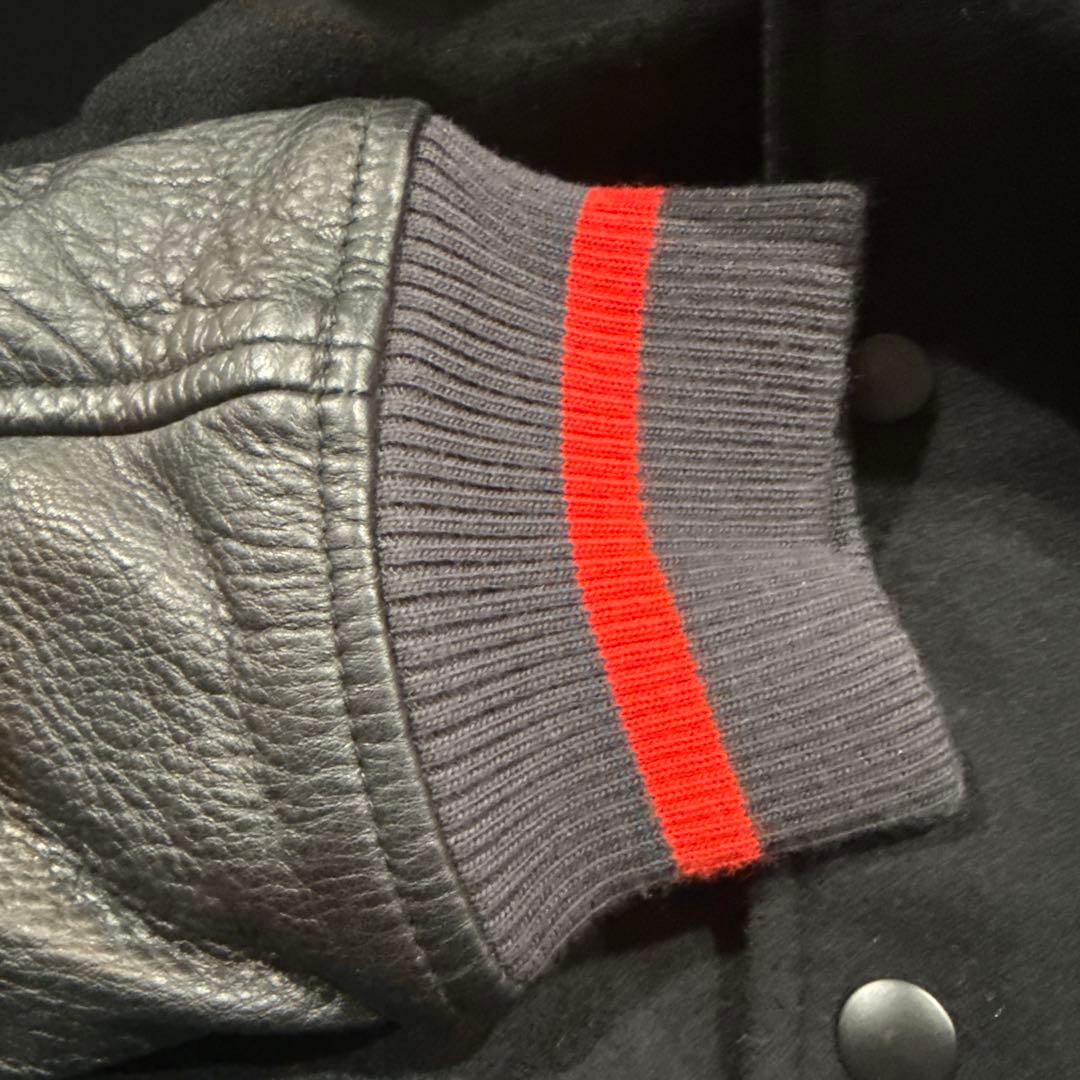 M 激レアSupreme Air Jordan スタジャン ジャケット