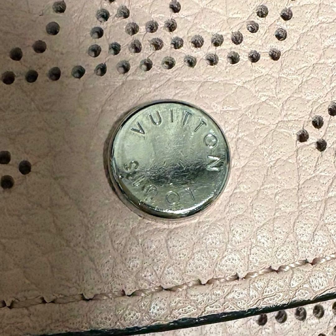 ルイヴィトン キーケース マヒナ キーホルダー