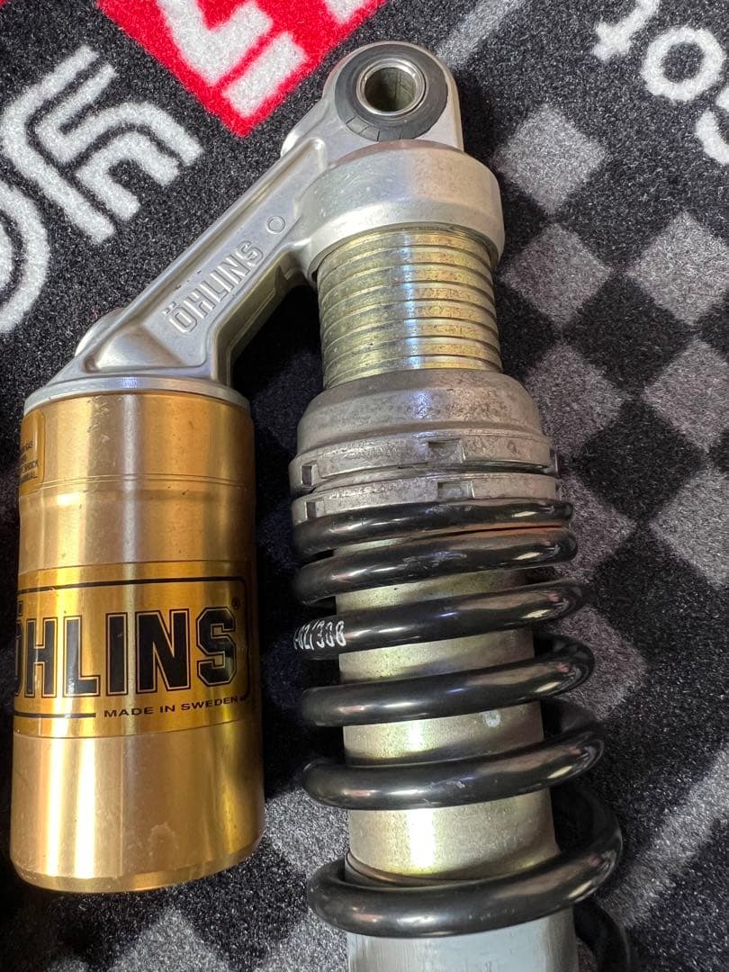 GS400E GSX400E オーリンズ リアサスペンション