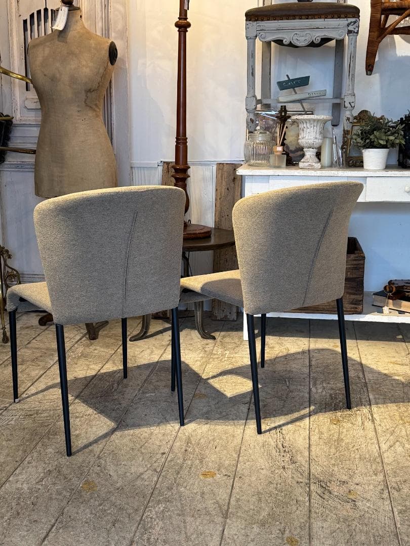 モデル展示 未使用品 ダイニングチェア２脚セット サンドベージュ布地CHERRY