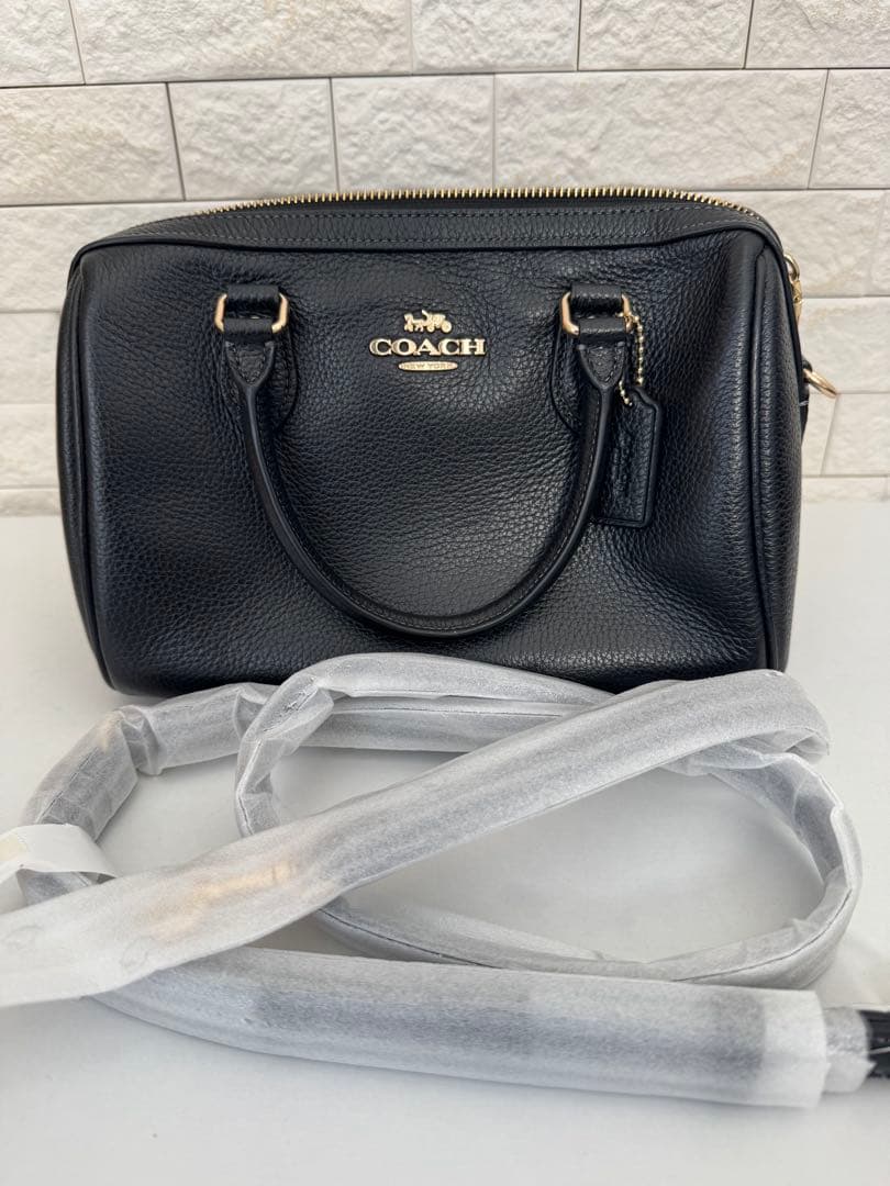 a*y様 中古美品　COACH コーチ　ローアンサッチェル　CV962
