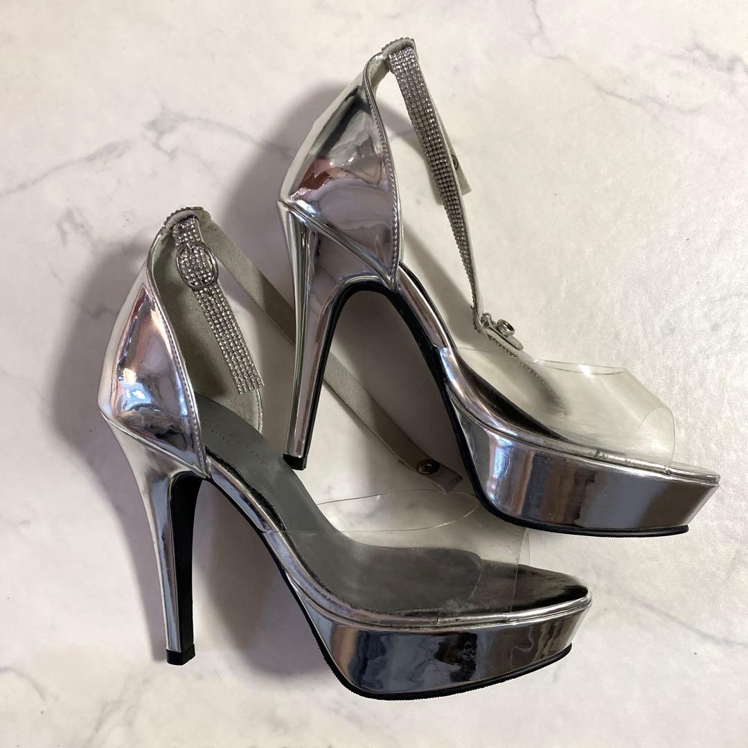 【美品正規品】ベストボディジャパン公式ヒールシルバー