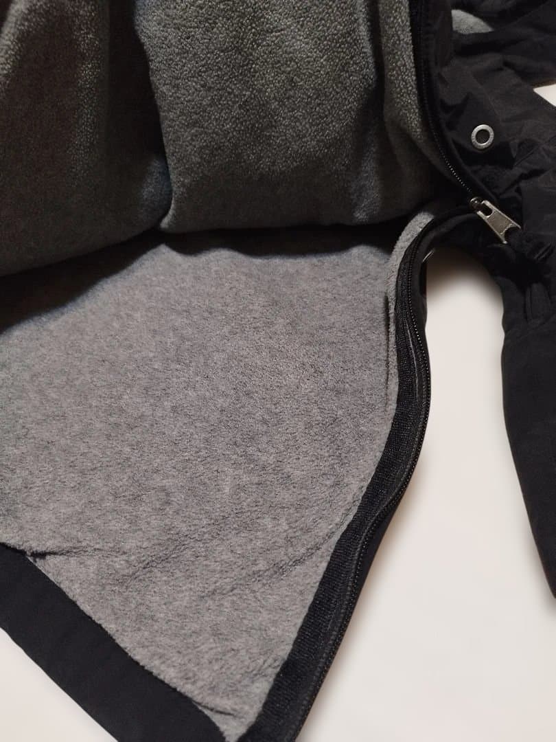 希少レア　NAPAPIJRI　ナパピリ　ウインドジャケット　黒　140 フリース