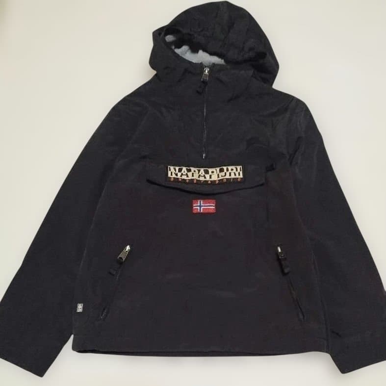 希少レア　NAPAPIJRI　ナパピリ　ウインドジャケット　黒　140 フリース