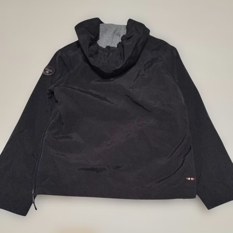 希少レア　NAPAPIJRI　ナパピリ　ウインドジャケット　黒　140 フリース