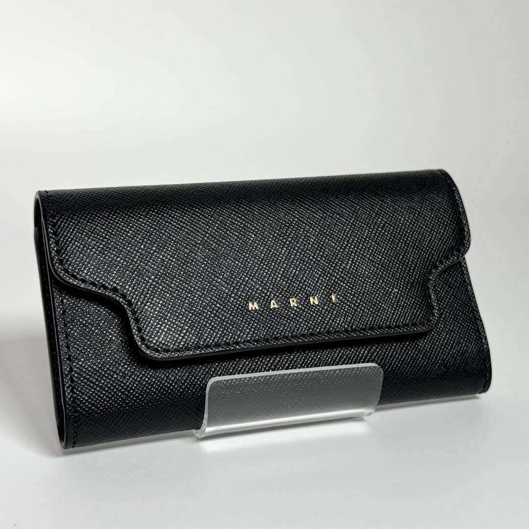 MARNI　マルニ　レザー　キーケース　ブラック　ゴールド　カードケース　財布