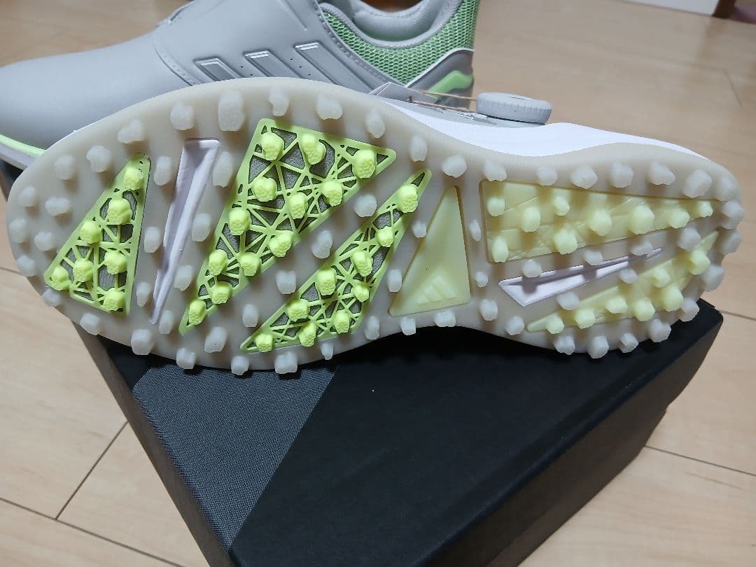 アディダスゴルフシューズ２３cm