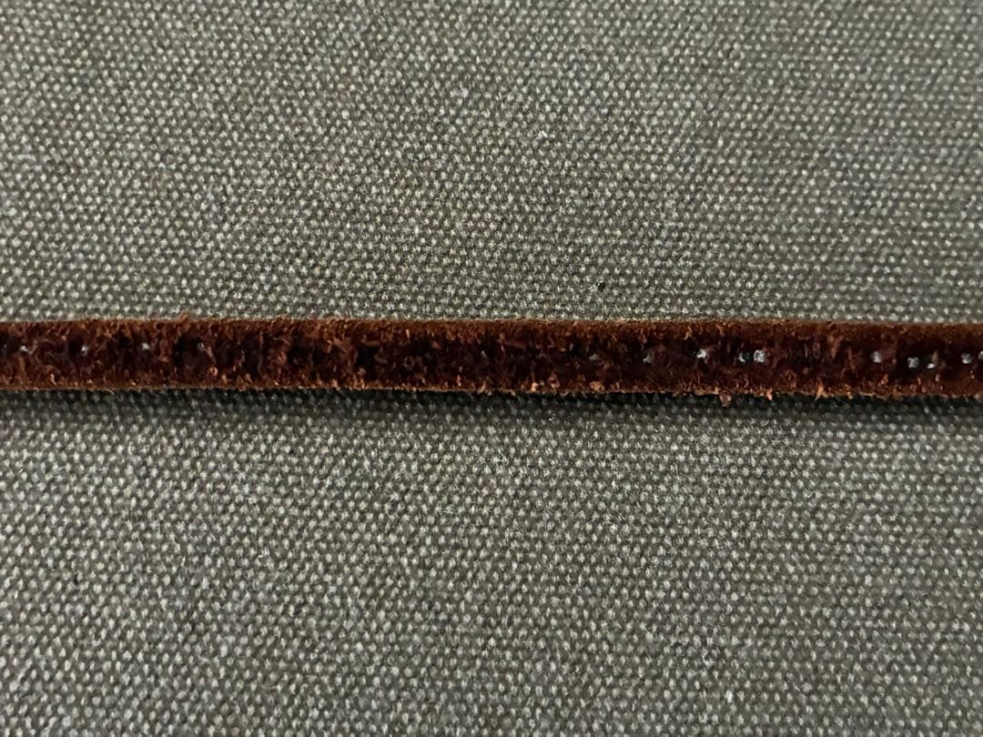 【HTC】①スタッズ レザーウォレットコード ブラック