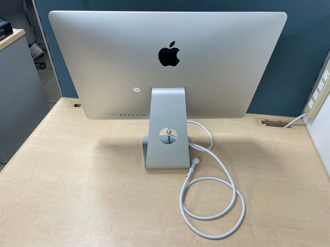 Apple iMac Retina 4K 2017 21.5インチ