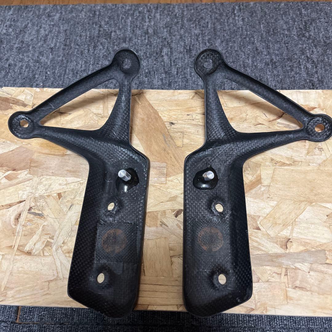 Z900RS用　美品A-TECHフロントフェンダーアーム