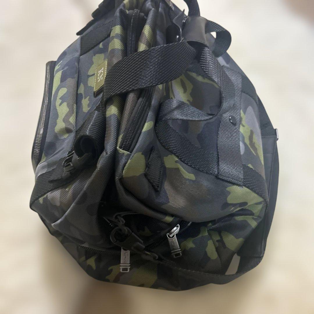 TUMI ダッフルバッグ buckley duffel 迷彩 イニシャルKN