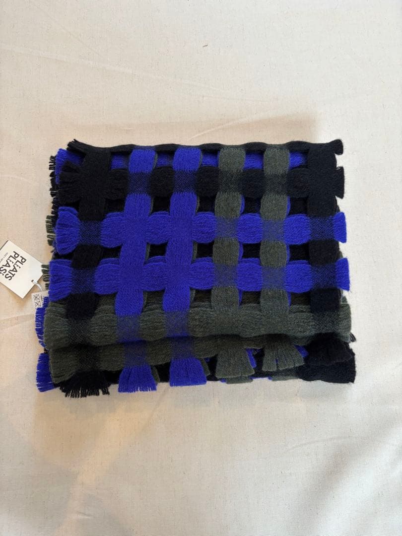 PLEATS PLEASE ISSEY MIYAKE ウール　ストール