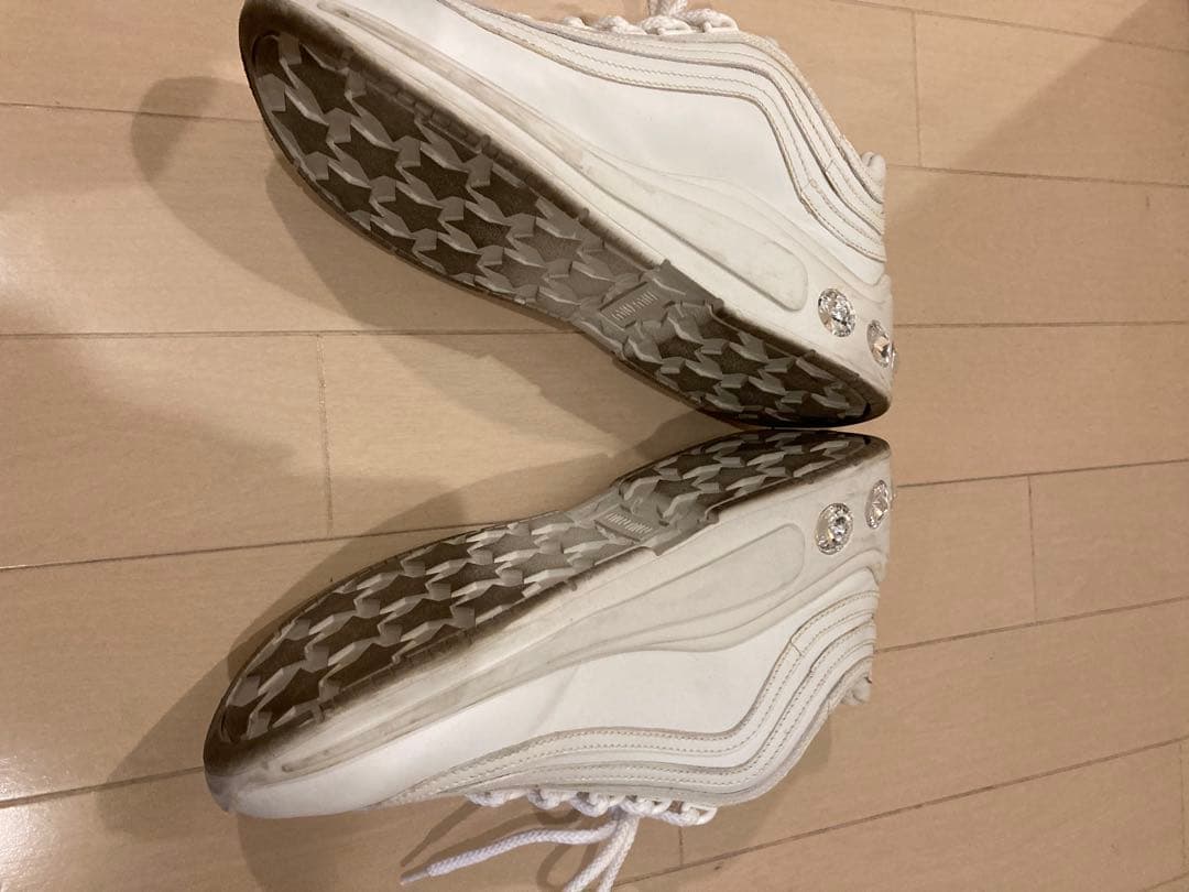 miu miu ホワイト スニーカー クリスタル装飾