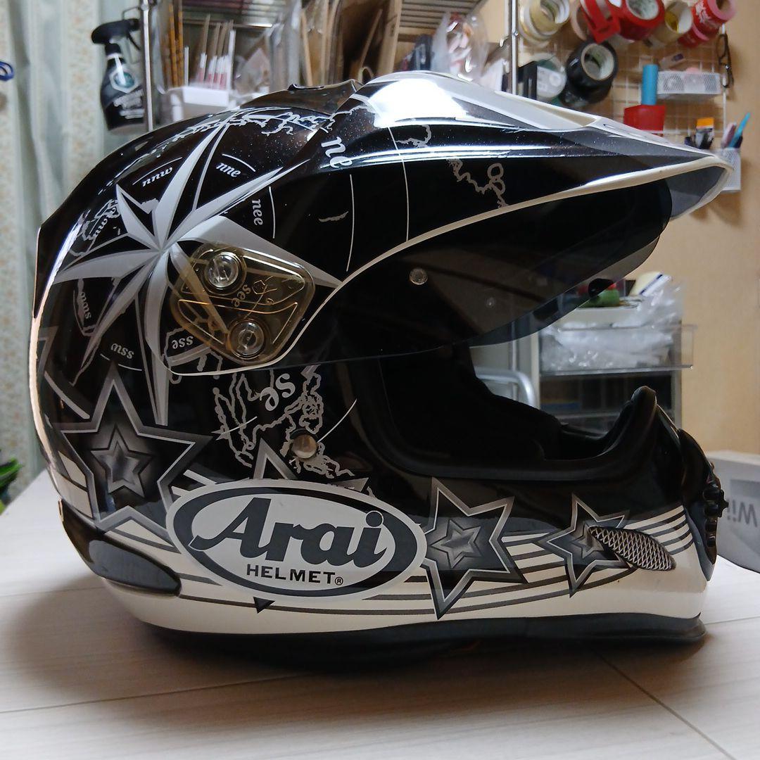 Arai ツアークロスヘルメット ブラック/ホワイト