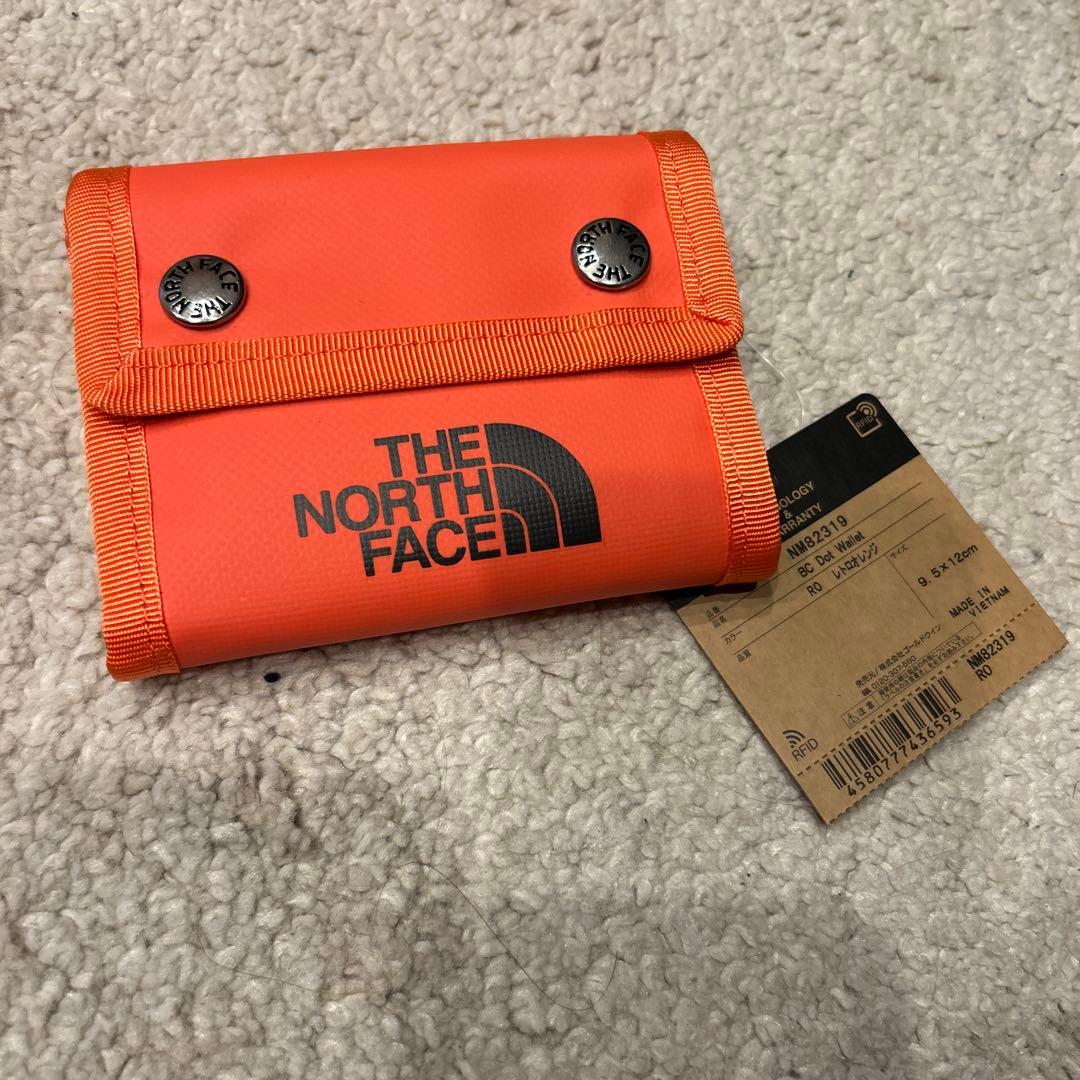 THE NORTH FACE 二つ折り財布 オレンジ