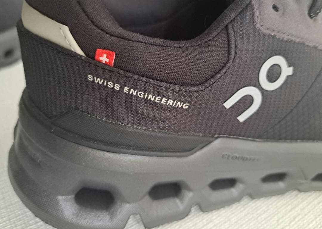 on 未使用クラウドランナー 2 ウォータープルーフ レディース24　黒　防水