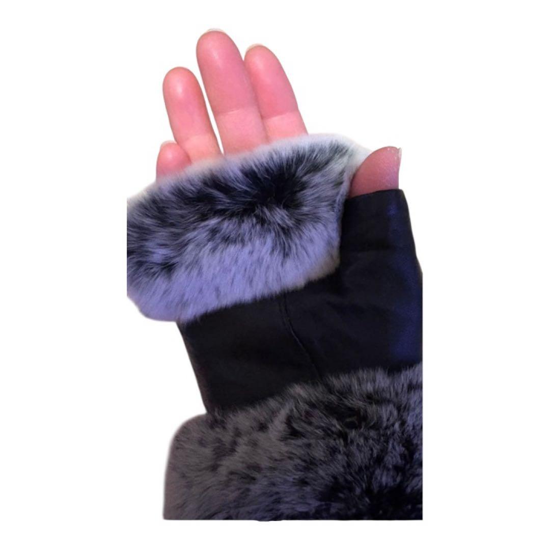 CHANEL ファー レザー 手袋　ノベルティ