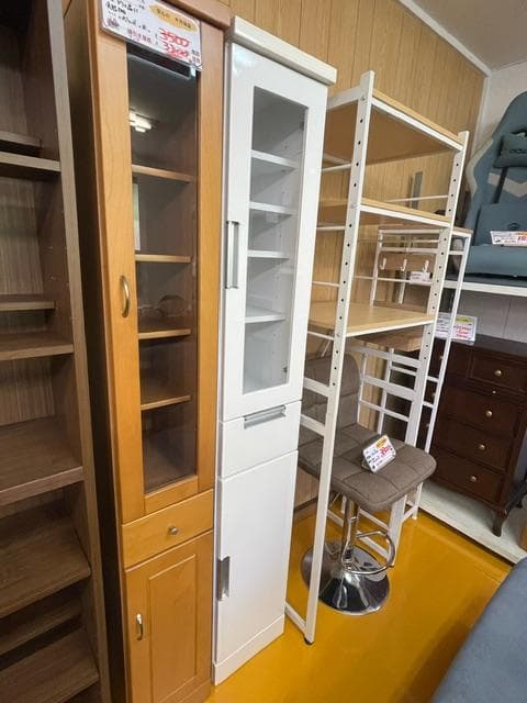 エナメルホワイト　スリムタイプ食器棚