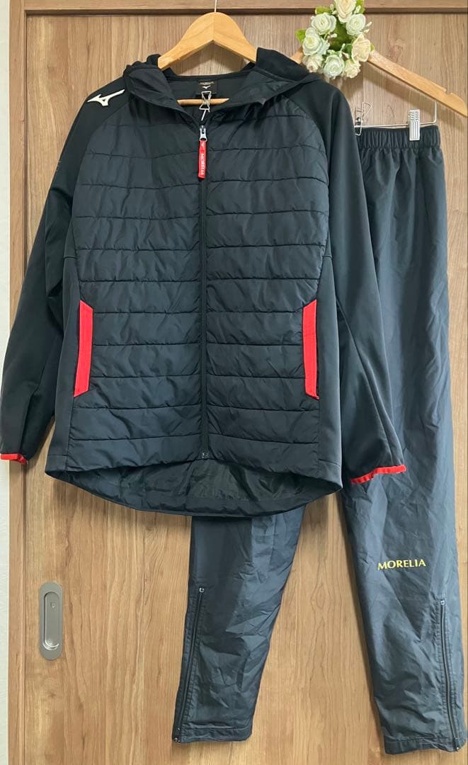 ☆Mizuno MORELIA モレリア　トレーニングウェア　上下セット　L