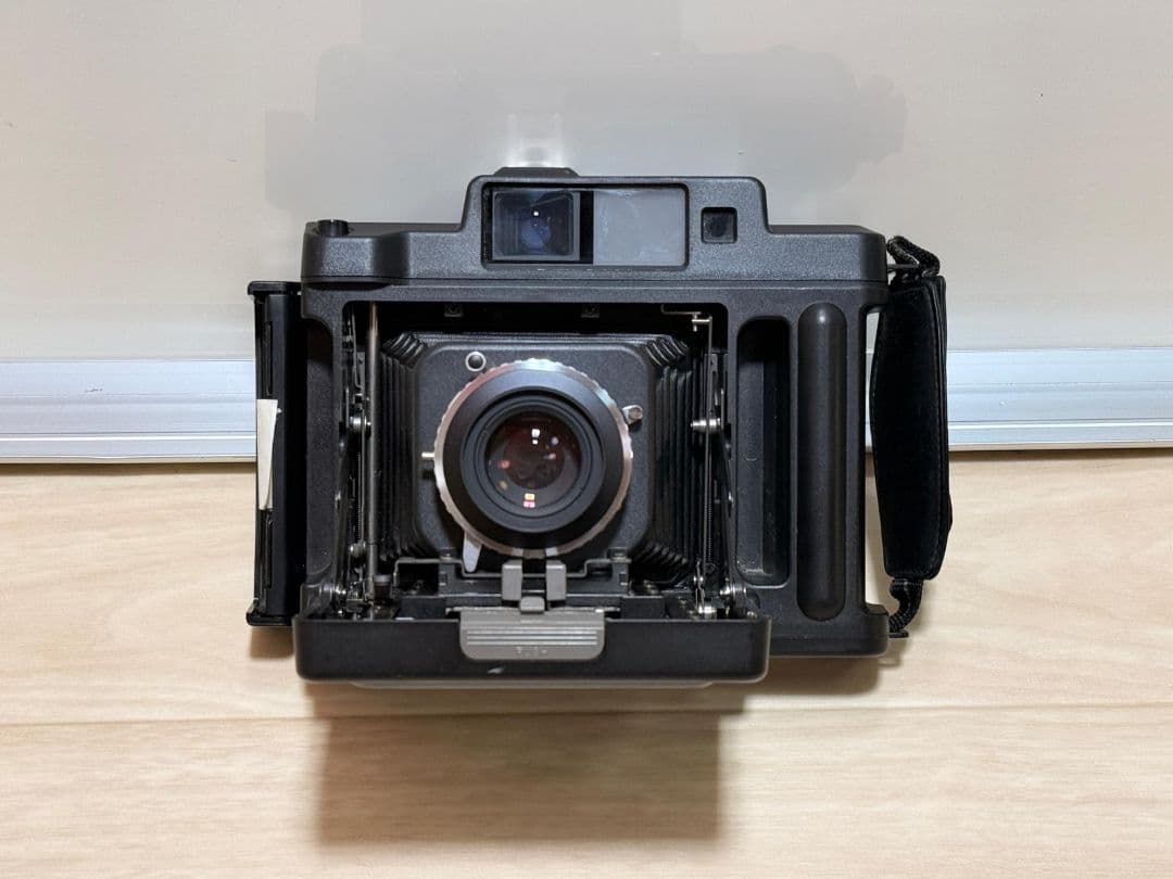 FUJI インスタントカメラ 1:5.6 f=105mm FP-1