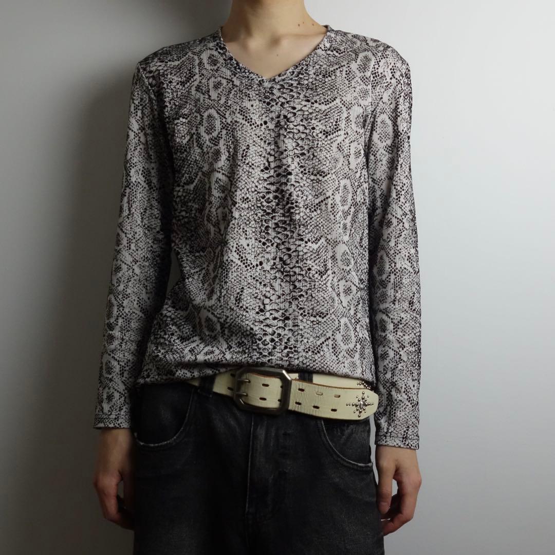 トップス Tornado Mart Python V-neck Long Sleeve T