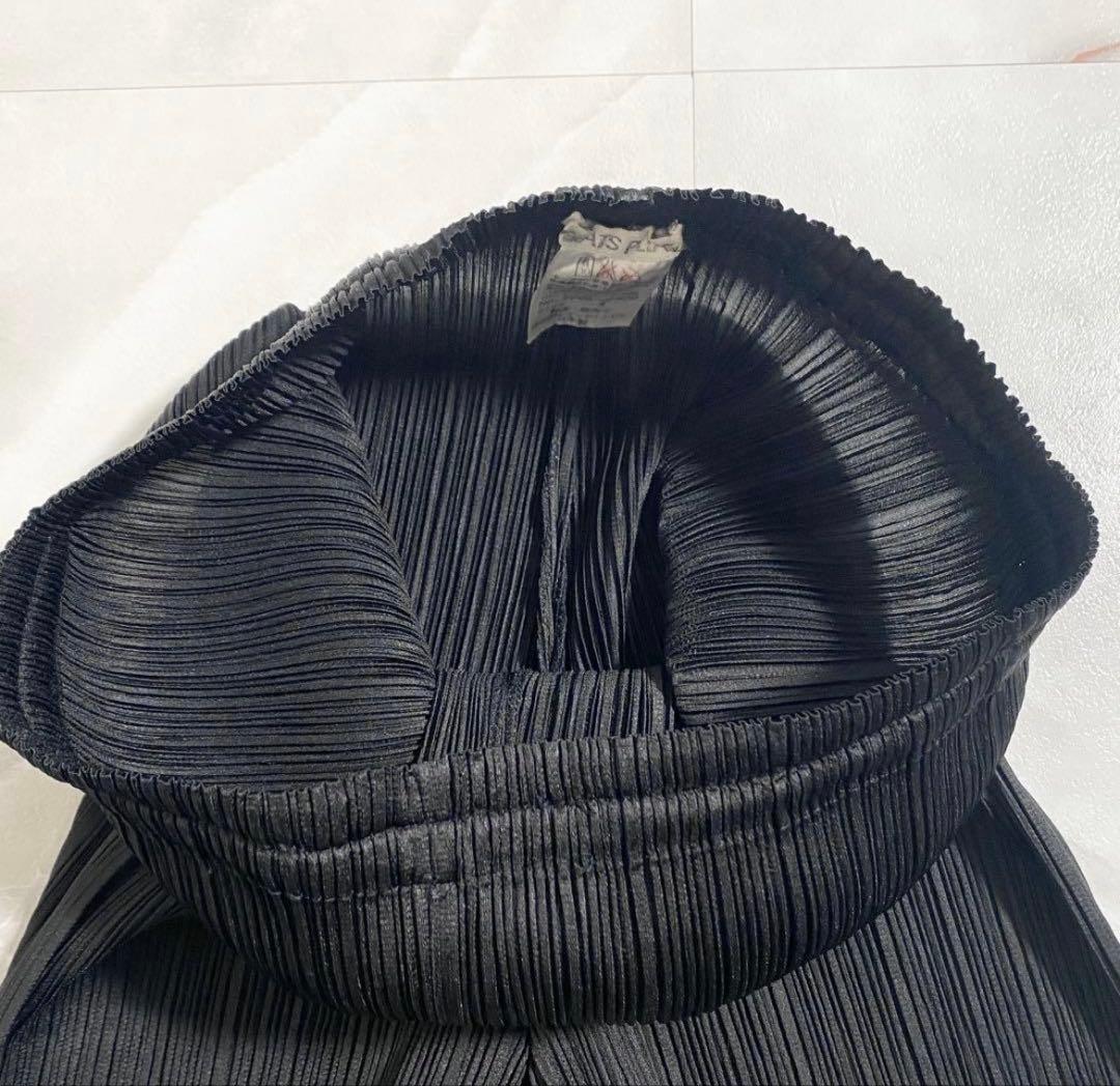 美品 プリーツプリーズ プリーツパンツ ストレート ブラック 3