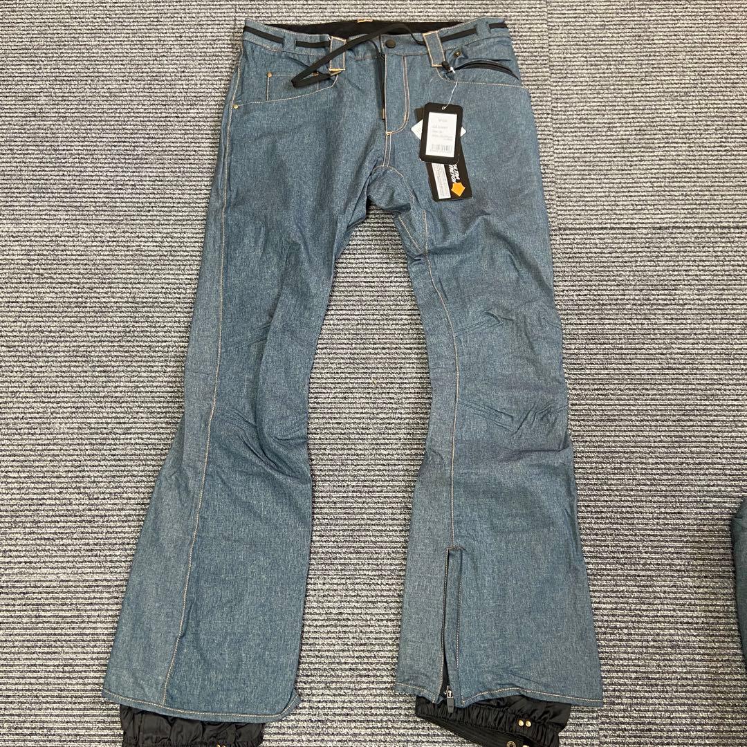 新品・未使用⭐️WACON ワコン　スノボウェア　スキーウェア　上下セット　M