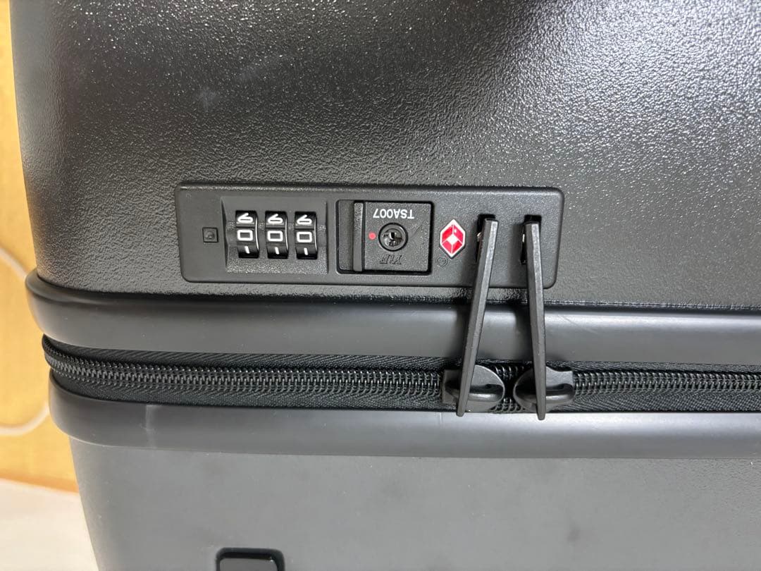 使用1回のみ　BMSG x ace キャリーケース　スーツケース　数量限定販売品