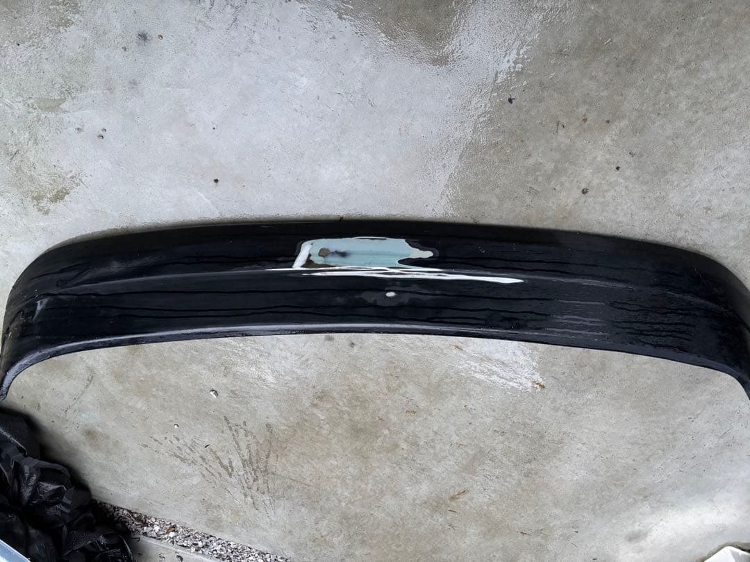 E24キャラバンワイパーガード