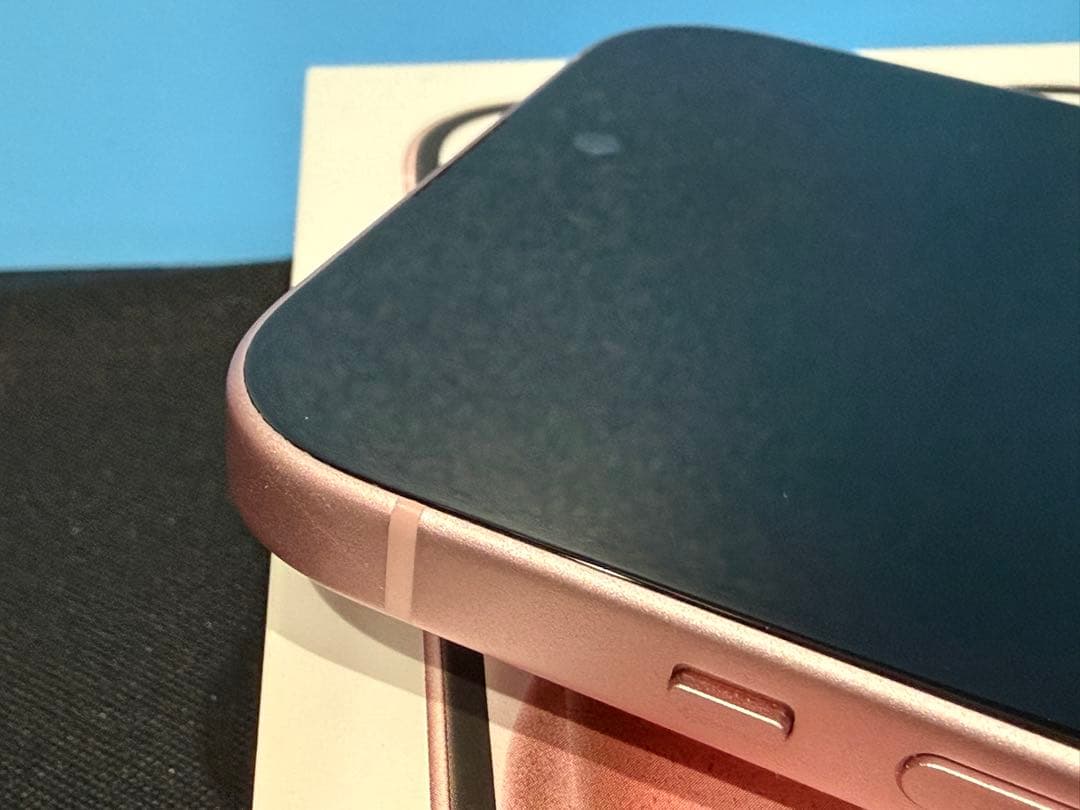 【中古】iPhone15 256GB 本体 ピンク バッテリー84%