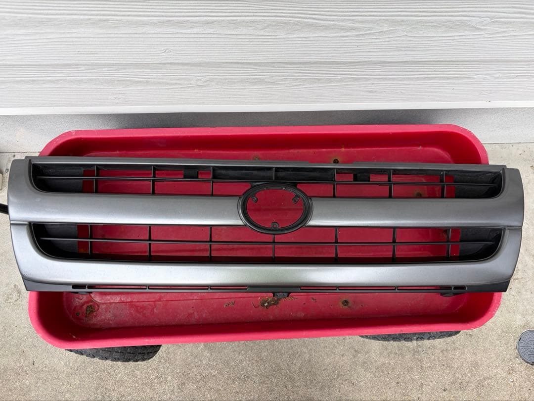 初代　タコマ　中期　2wd用グリル