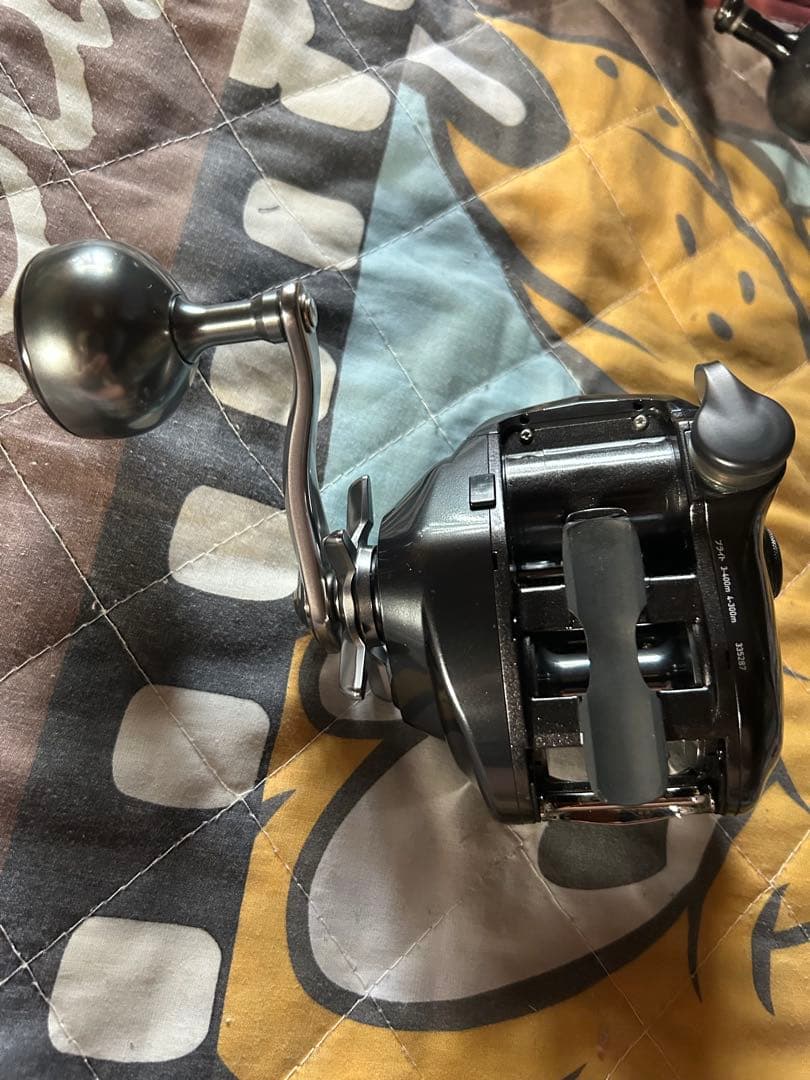 ダイワシーボーグ300J電動リール デジタル表示 ブラック