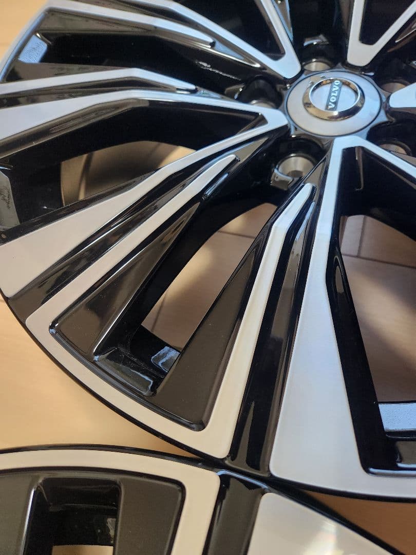 goodspeed　新古品2本 ボルボ V60 純正 18インチ