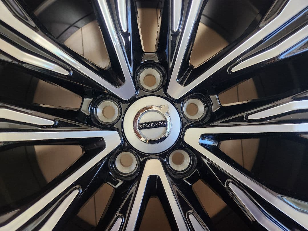 goodspeed　新古品2本 ボルボ V60 純正 18インチ