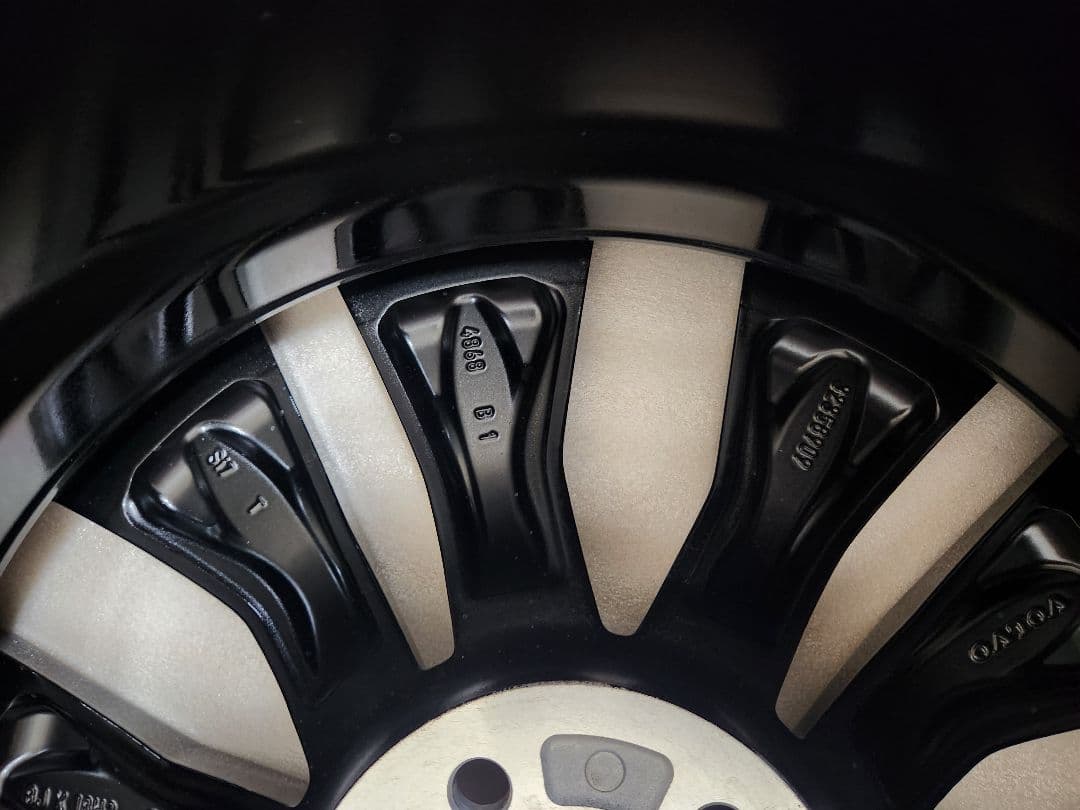goodspeed　新古品2本 ボルボ V60 純正 18インチ