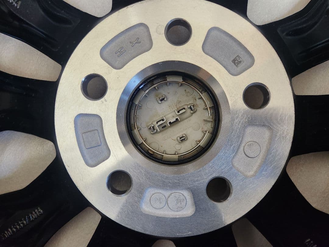 goodspeed　新古品2本 ボルボ V60 純正 18インチ