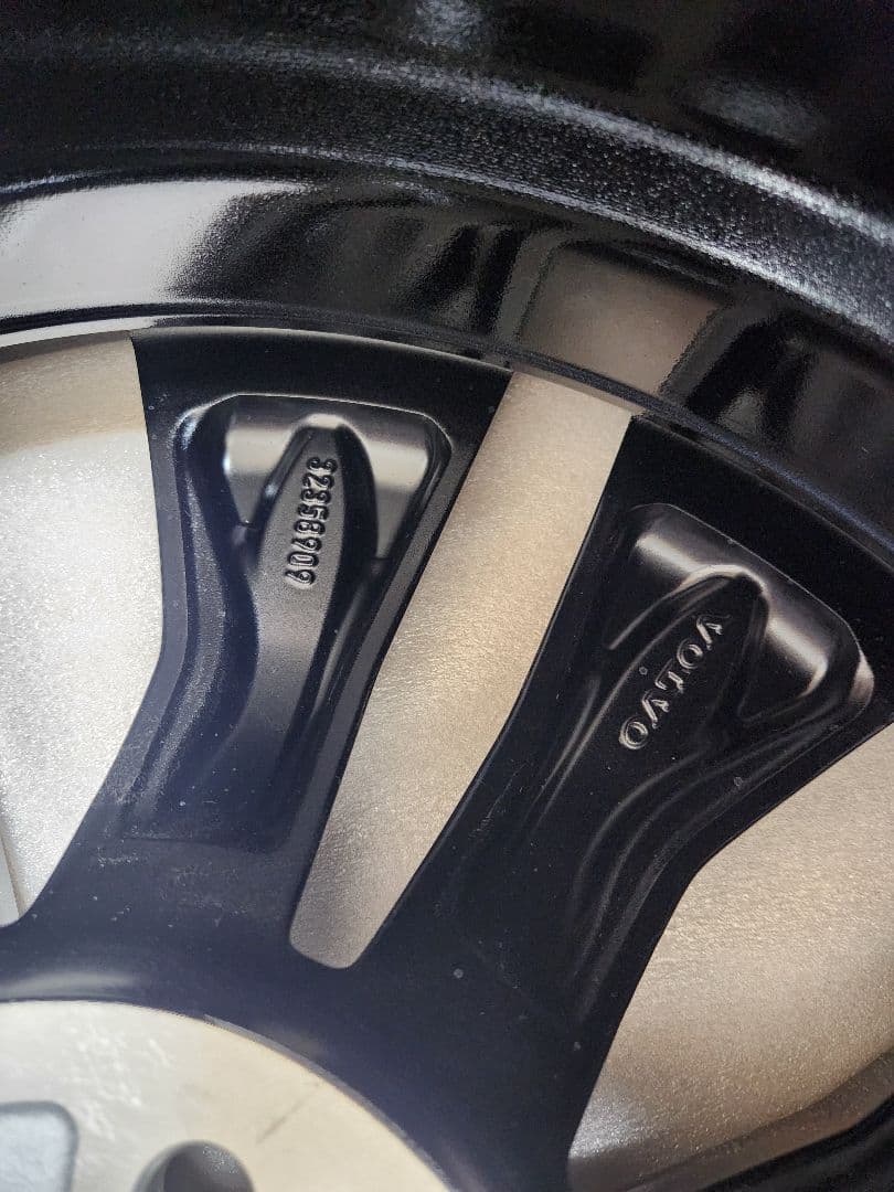 goodspeed　新古品2本 ボルボ V60 純正 18インチ