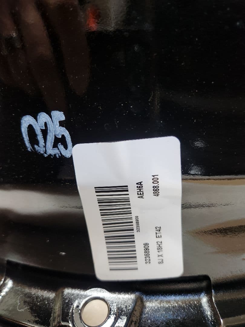 goodspeed　新古品2本 ボルボ V60 純正 18インチ